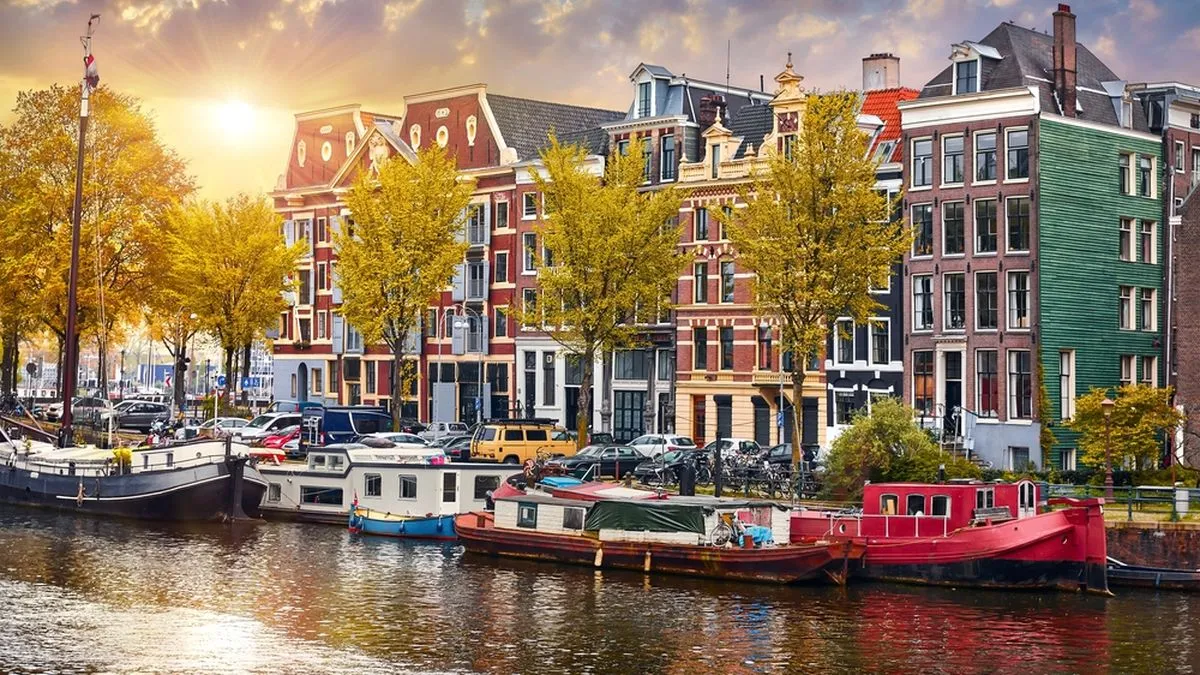 The famous Amsterdam Canal