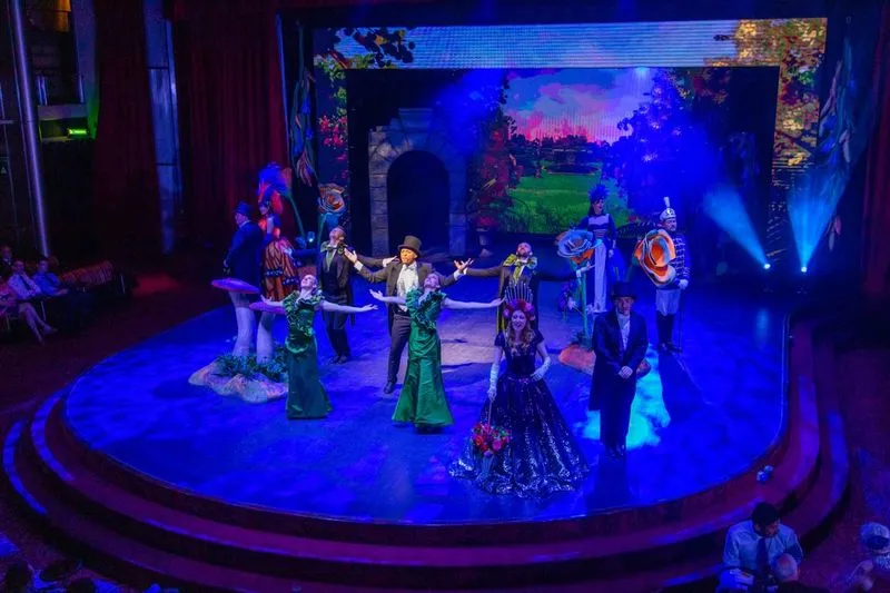 "Enchanted Garden" Show on Ambience