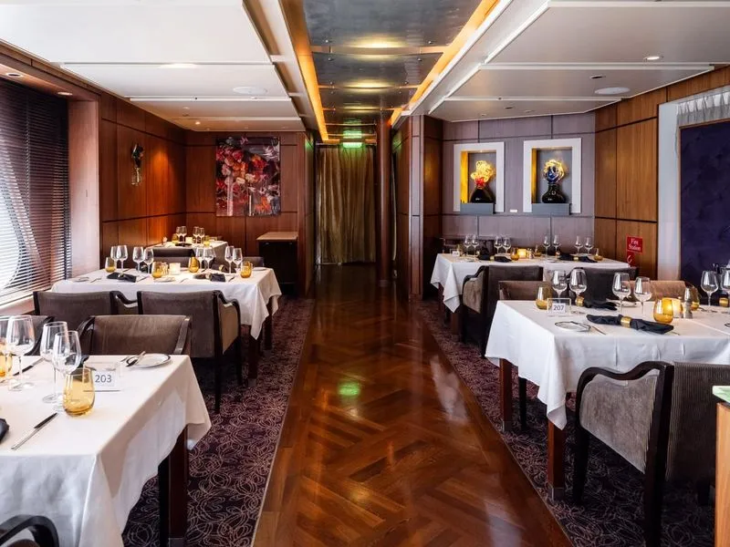 Louchebem Restaurant on Renaissance